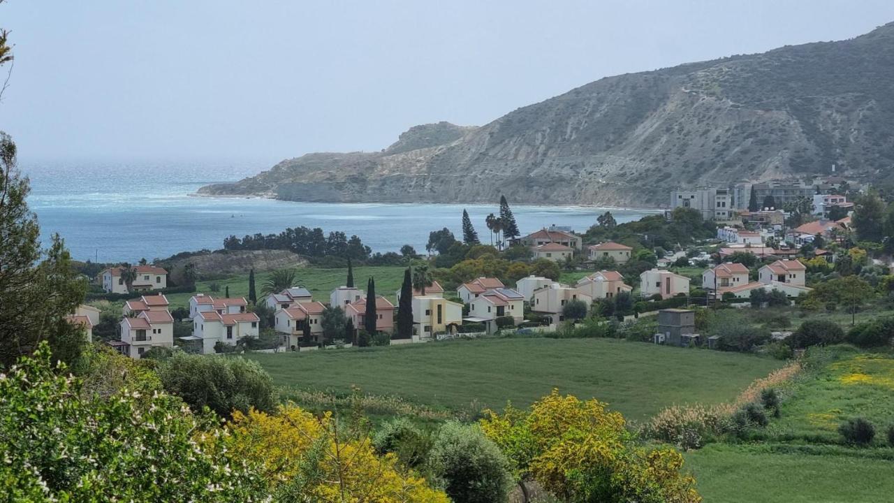 Gorgeous Seaview House Villa Писури Екстериор снимка